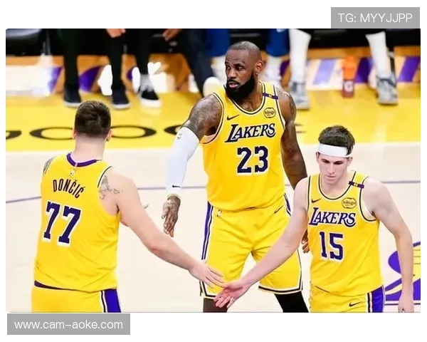 NBA杯小组赛收官日上演，湖人迎战独行侠浓眉有望复出